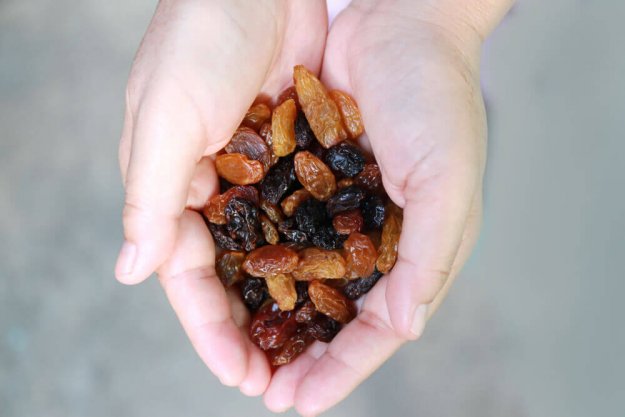 kuru-uzum-1 diyabet hastaları kuru üzüm yiyebilir mi?